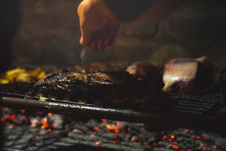 Roast and Empanadas Class with Wine |Mendoza|Braseando Experience