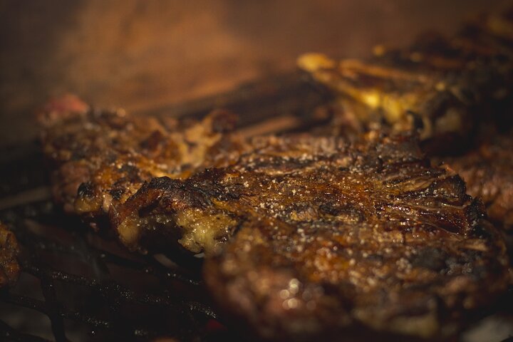 Roast and Empanadas Class with Wine |Mendoza|Braseando Experience