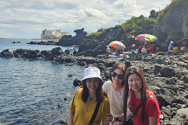 South of jeju tour for Seogwipo Gangjeong Cruise customers