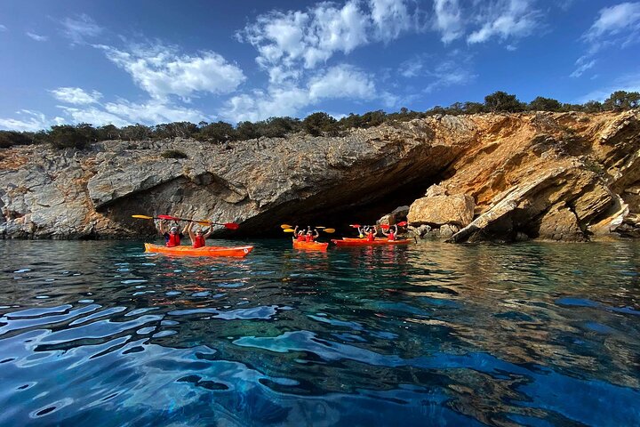 Naxos: Rhina Cave Sea Kayaking Tour