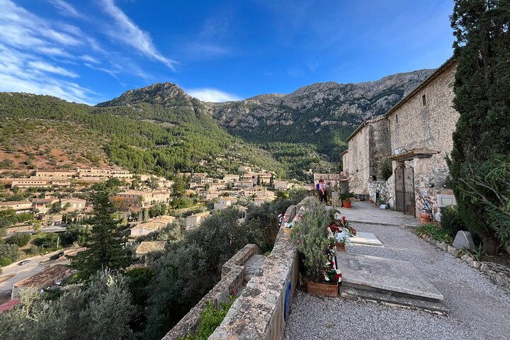Secret Corners and Tastes of Mallorca Private Experience