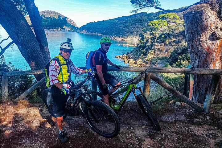 E-bike Experience • Tour of Portoferraio by e-bike