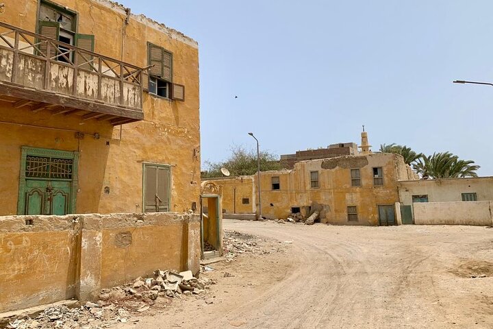 Private Sightseeing Tour Visit in El Quseir City with Shopping