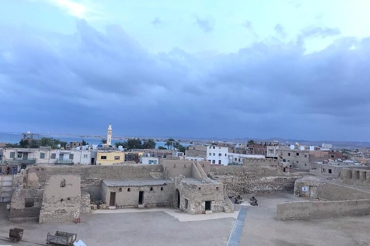 Private Sightseeing Tour Visit in El Quseir City with Shopping
