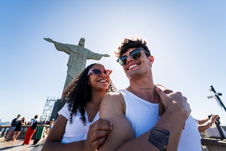 Full Day in Rio: Christ, Sugarloaf, Selarón & Barbecue Lunch