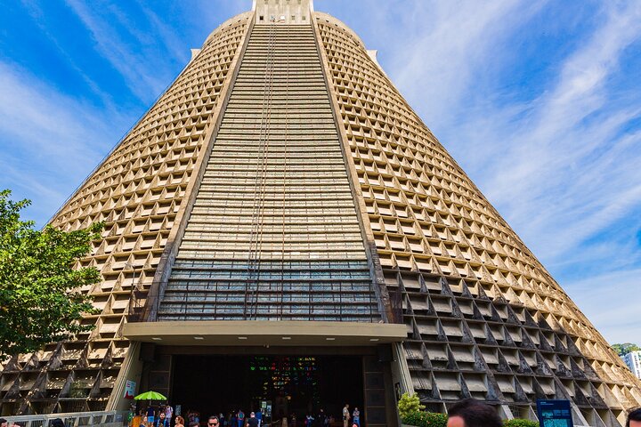 Full Day in Rio: Christ, Sugarloaf, Selarón & Barbecue Lunch
