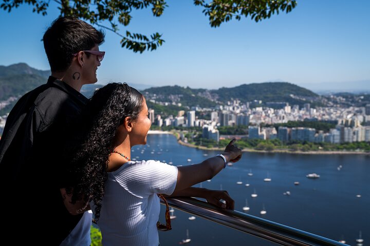 Full Day in Rio: Christ, Sugarloaf, Selarón & Barbecue Lunch