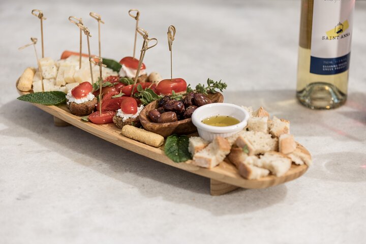 Wine Tasting and Tour in Saint Anna Winery in Naxos