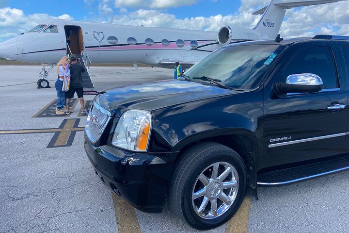 Luxury SUV Transfer from Airport, cruise port, Celebration Key