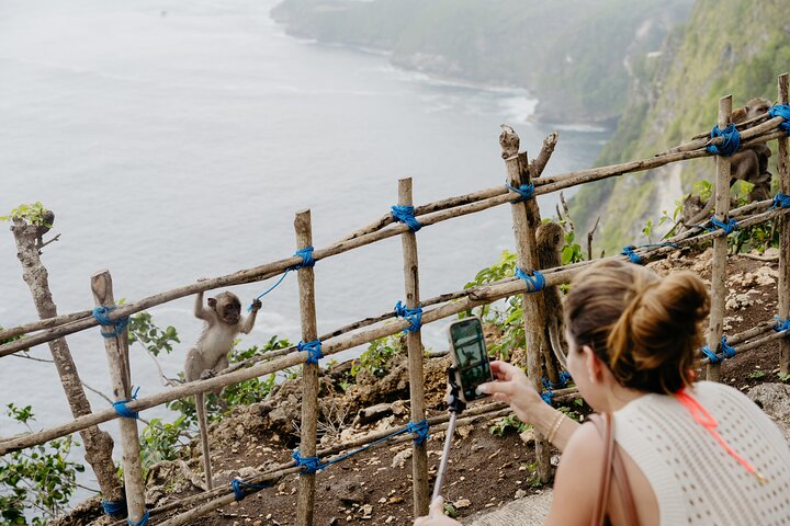 Nusa Penida day trip: boat, 4 snorkeling, Manta rays & Land tour