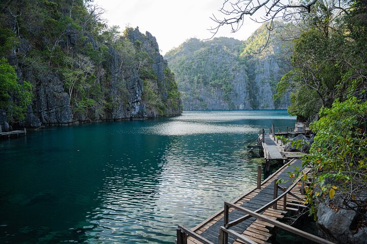Coron Island Hopping Tour: via Private Speedboat