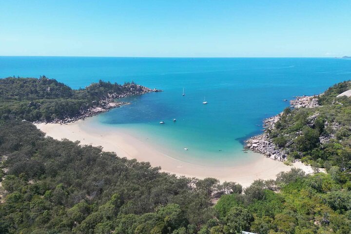 4H Snorkeling and Fishing Cruise on Magnetic Island