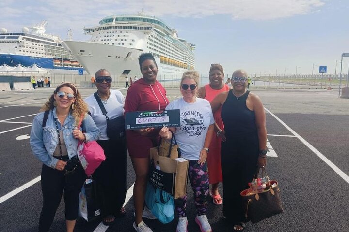 Transfer from Southampton Port to London with visit to Stonehenge