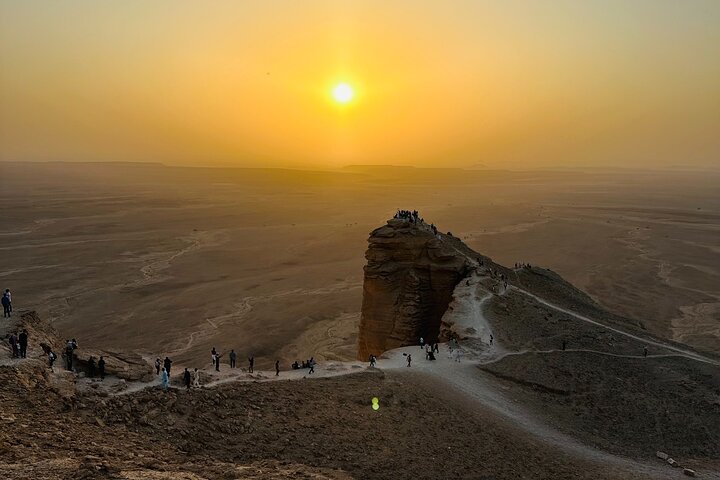 Edge of the World Riyadh Tour with Camel Ride, Bat Cave & Dinner