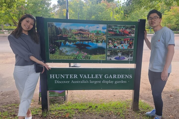 Hunter Valley Mid-Day with Light Lunch Wine Tour