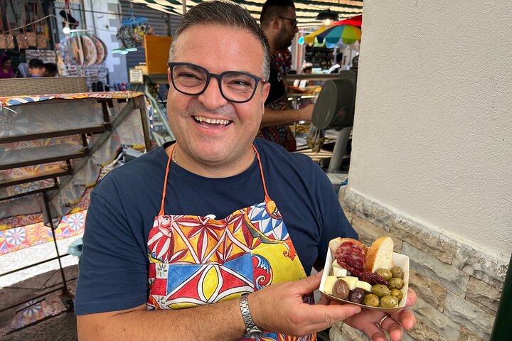 Palermo Food Tour: 10+ Tastings of Arancini, Cannoli, Wine & More