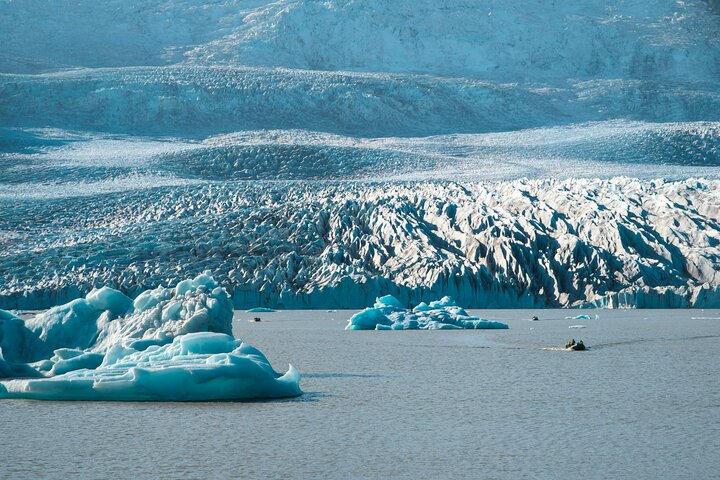 Glacier hike and Iceberg Boat Tour
