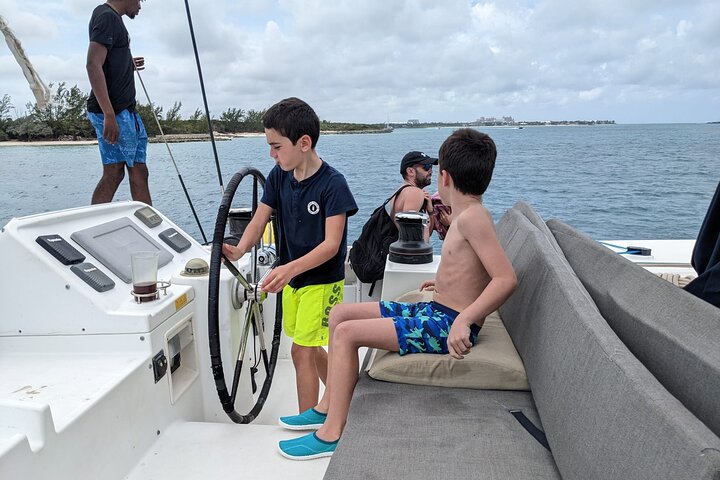 Nassau 3-stops: Snorkeling, Swimming Pigs, Turtles & Lunch