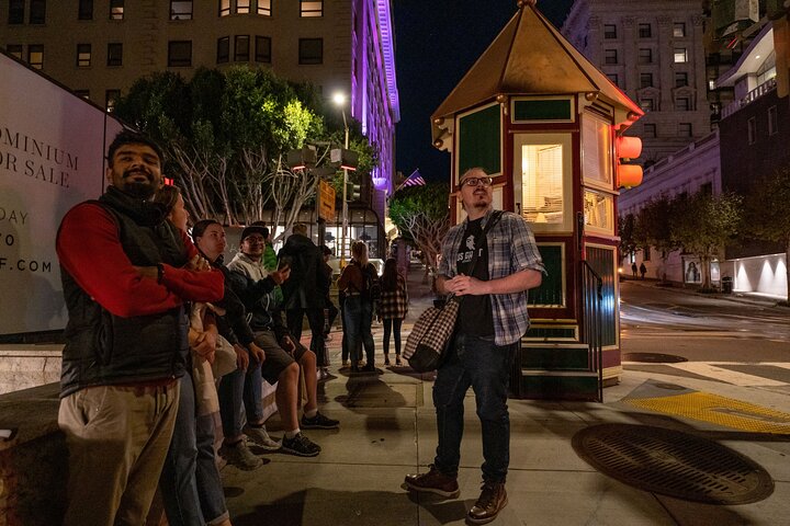 St Louis Ghost Tours: Sinister Sins & Shadows Ghost Tour