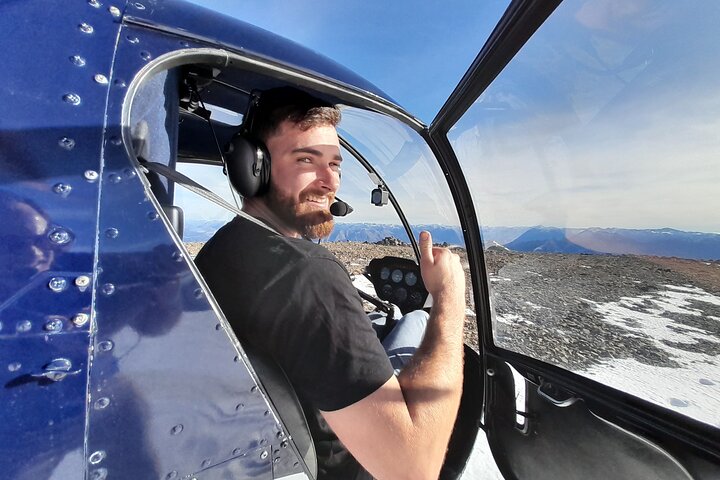 Helicopter trial Flight. Have a go at being the pilot