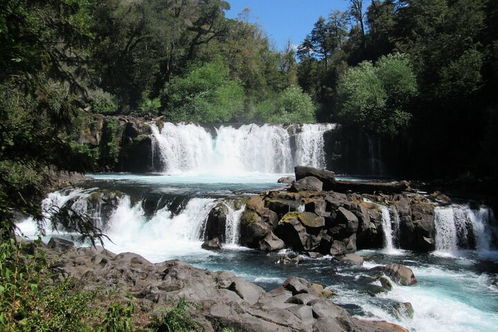 Huilo Huilo Reserve Tour from Valdivia with Lunch