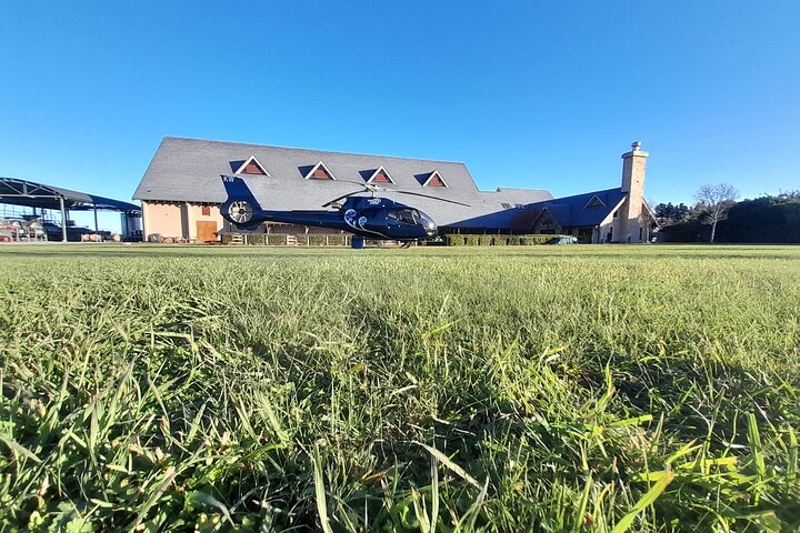 North Canterbury Helicopter Winery lunch