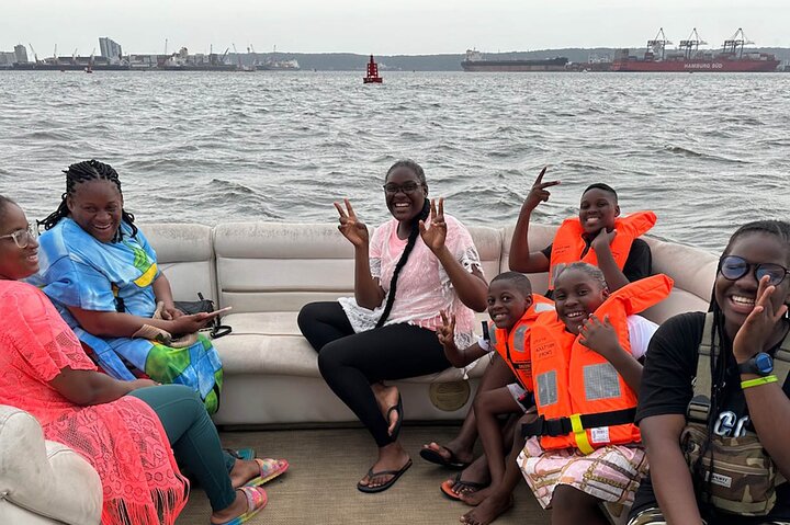 Luxury Harbour Ocean Boat Cruise