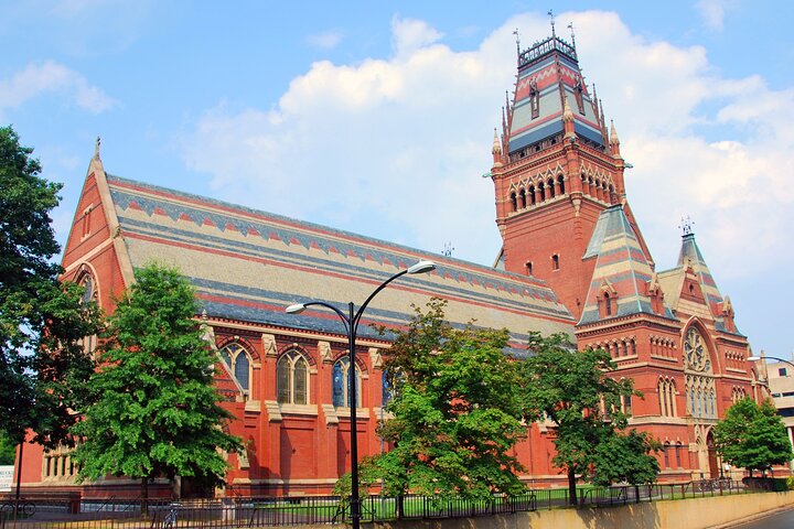 Illustrious Schools: Group Tour of MIT And Harvard