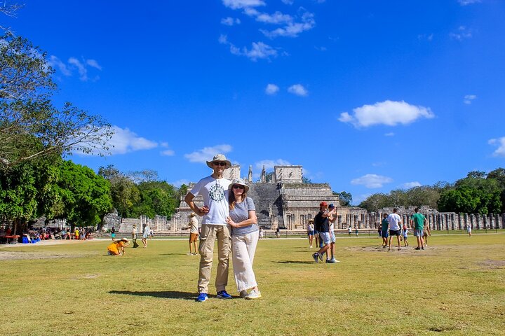 Guided Tour to Chichén Itzá and Cenote and Valladolid with Lunch