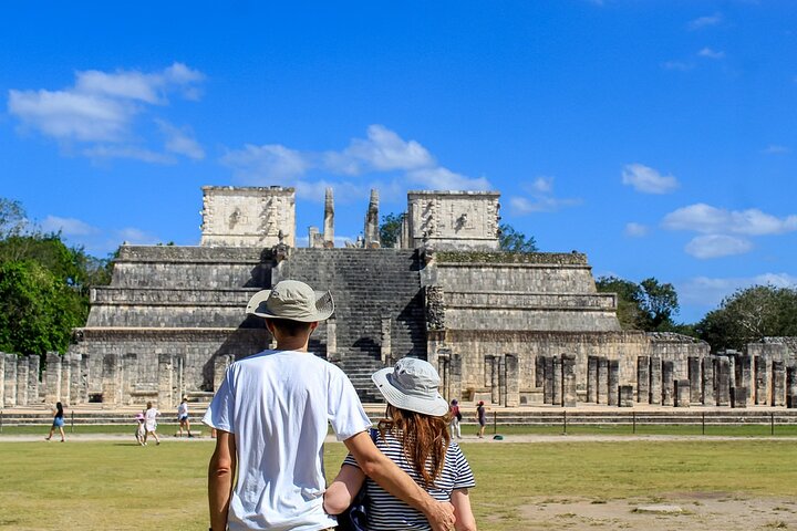 Guided Tour to Chichén Itzá and Cenote and Valladolid with Lunch