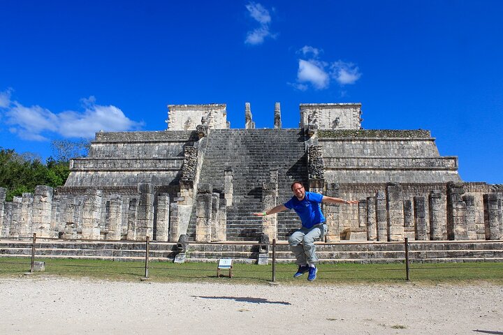 Guided Tour to Chichén Itzá and Cenote and Valladolid with Lunch