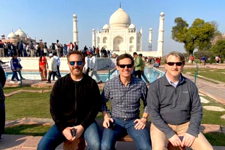 Private Sunrise Taj Mahal Tour from Delhi By Car -All inclusive