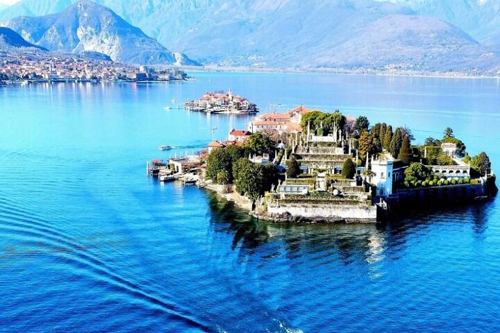 Stresa: Isola Pescatori and Isola Bella Hop-on Hop-off boat tour