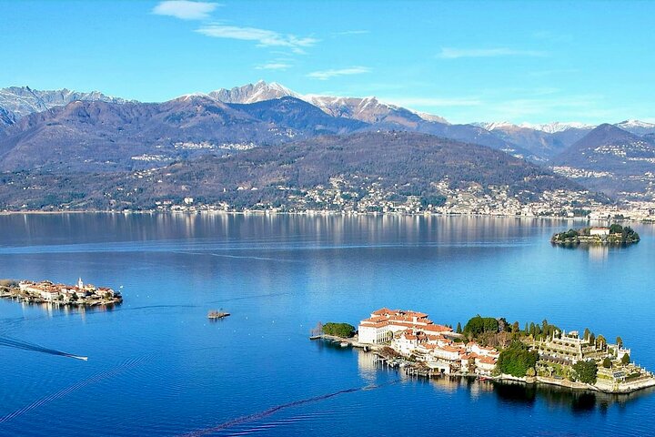 Stresa: 1-Day 3 Borromean Islands Hop-On Hop-Off Boat Tour