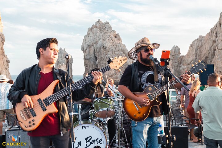 Sunset Mexican Dinner Cruise and Live Music in Cabo San Lucas