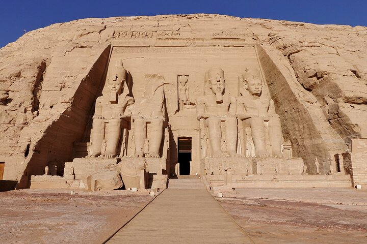 Day tour to Abu Simbel from Aswan by private car