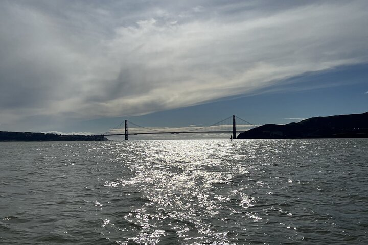 2hr. PRIVATE Sailing Experience on San Francisco Bay (6 Guests)