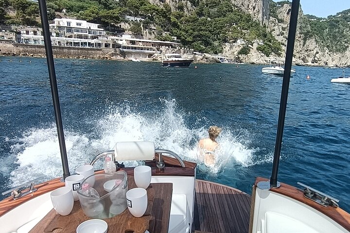 Private Boat Tour to Capri or Amalfi Coast from Sorrento-Positano