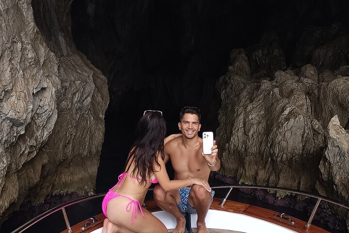 Private Boat Tour to Capri or Amalfi Coast from Sorrento-Positano