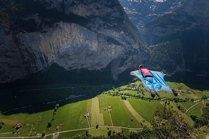 Discover Lauterbrunnen with CHEESE & CHOCOLATE
