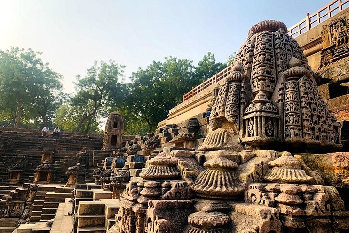 Easy Private Tour at Sun Temple and Rani Ki Vav by Car
