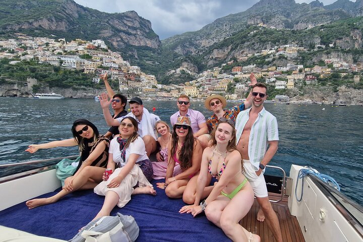 Amalfi Coast Private Boat Tour from Sorrento, Positano & Capri