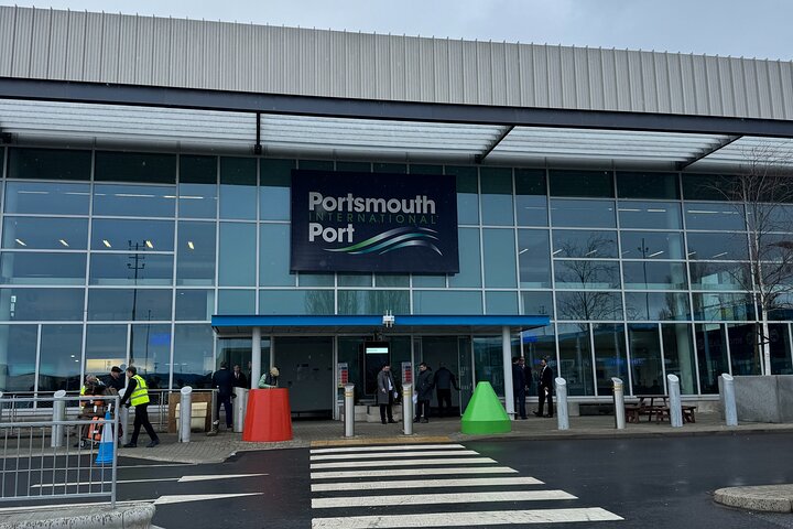 Private Transfer, Portsmouth to London, Direct or via Attractions