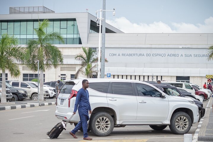 Private Airport transfer to Luanda City