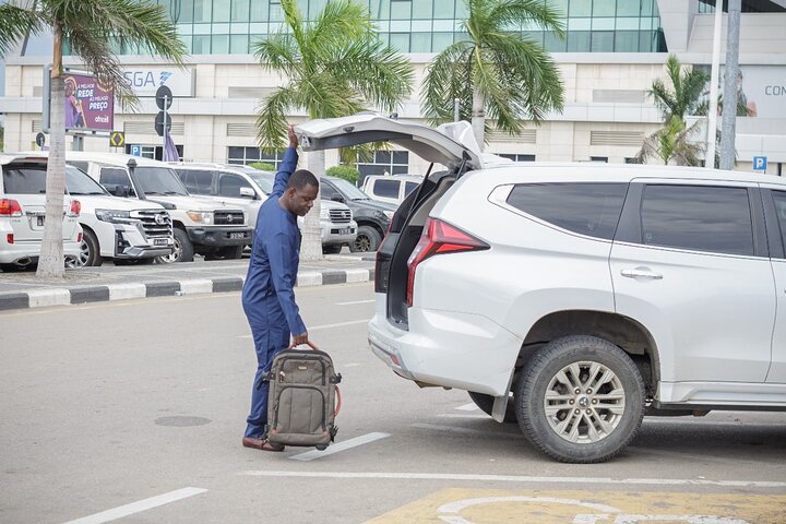Private Airport transfer to Luanda City