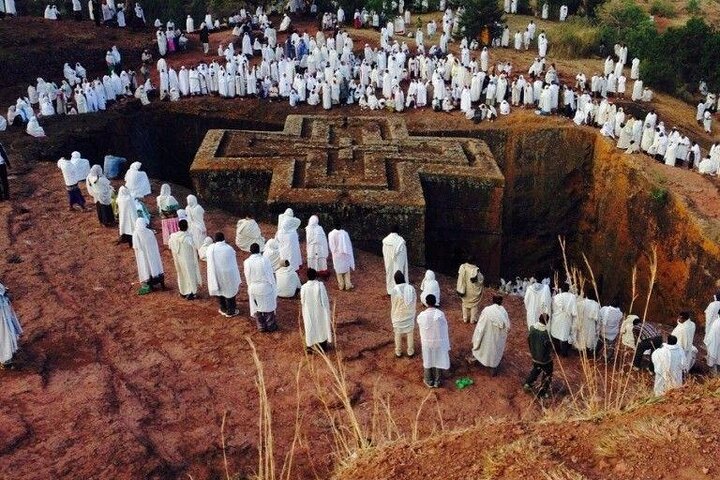 Lalibela Full Day Tour with Guide and Transfer