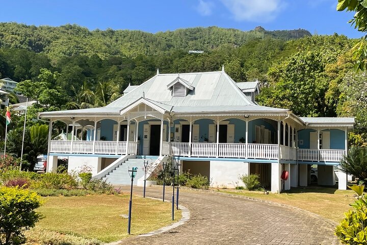 Private Full Day Mahe Island Tour 5-7 persons