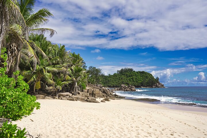 Private Full Day Mahe Island Tour 5-7 persons