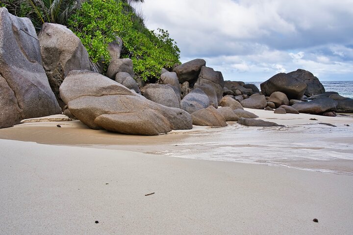 Private Full Day Mahe Island Tour 5-7 persons