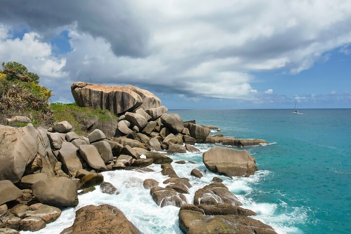 Private Full Day Mahe Island Tour 5-7 persons